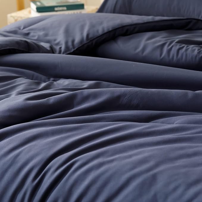 ROSGONIA Oversized Queen Comforter Navy Blue, 3pcs (1 Comforter & 2 Pillowcases) Lightweight Oversized Queen Comforter Sets Bedding Blanket Quilts
