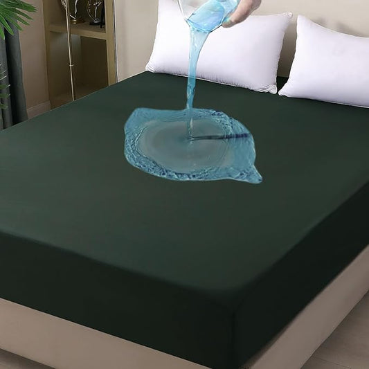 Full Mattress Protector Waterproof, Fitted Sheet Style Breathable Mattress Cover with Deep Pocket Fits Up to 18'', Noiseless Bed Cover for Kids Adults Pets, Machine Washable (Green, 54'' X 76'')