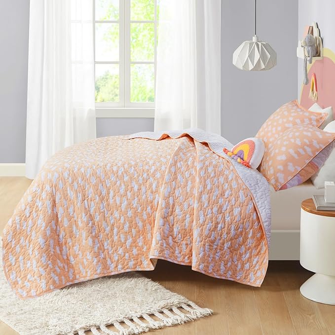 Intelligent Design Kids Twin Quilt Bedding Set, Cotton Coverlet Sun Girls Bedding Set Rainbow & Clouds Reversible Dawn Light & Breathable Sham Throw Pillow Twin Yellow/Coral 3 Piece
