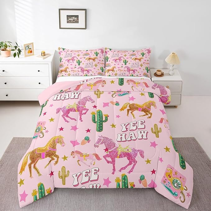 Feelyou Pink Glitter Cowgirl Decor Girls Comforter Set King Size for Women Adults Cowboy Horse Boots Print Kids Kawaii Bedding Set Girly Pink Wooden Farmhouse Quilt Set with 2 Pillowcases
