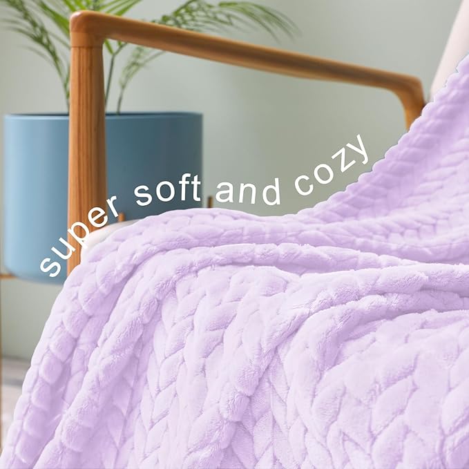 Exclusivo Mezcla Fleece Twin Size Blanket for Bed, 90x66 Inches Soft Cozy Jacquard Flannel Blankets, Lightweight Fuzzy Plush Warm for Women, Lilac Purple