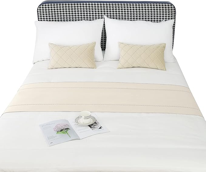 Bed Runner - 210 x 50 cm, Queen & Full Size, Beige Bed Throws Decorations for Bedroom, Hotel, Wedding Room