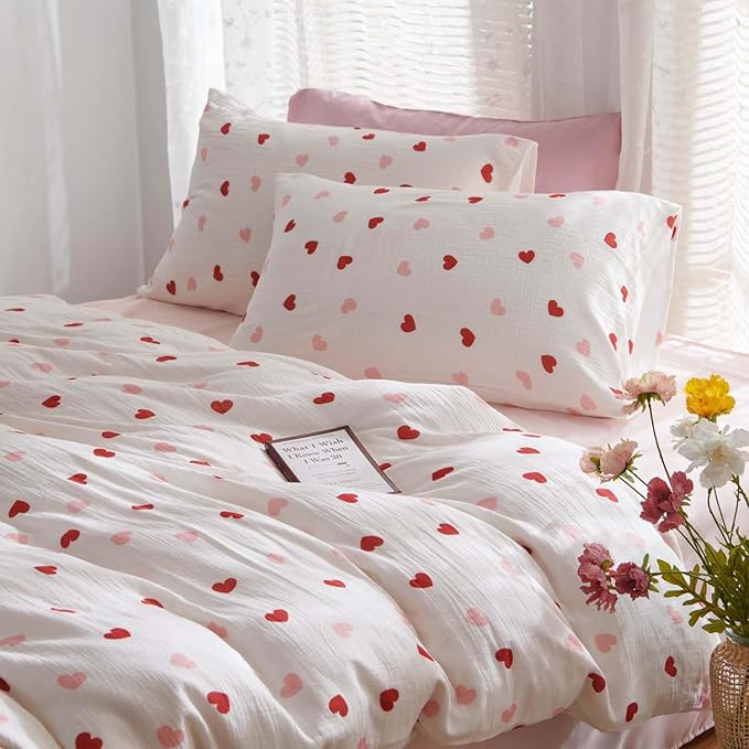 Nayoroom Heart Duvet Cover Set Queen Size Red Pink Hearts Printed on White Bedding Set for Kids Girls 3 Pcs Soft Lightweight Breathable Microfiber Comforter Cover with Zipper Closure