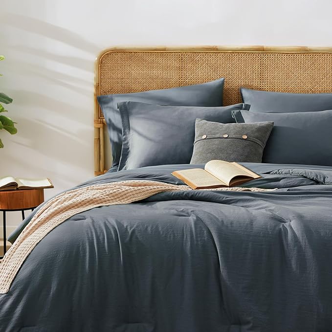 WRENSONGE Queen Comforter Set - 7 Pieces Blue Grey Bed in a Bag Queen with Sheets, 2 Pillow Shams, and 2 Pillowcases- Warm Bedding Sets Queen for All Season