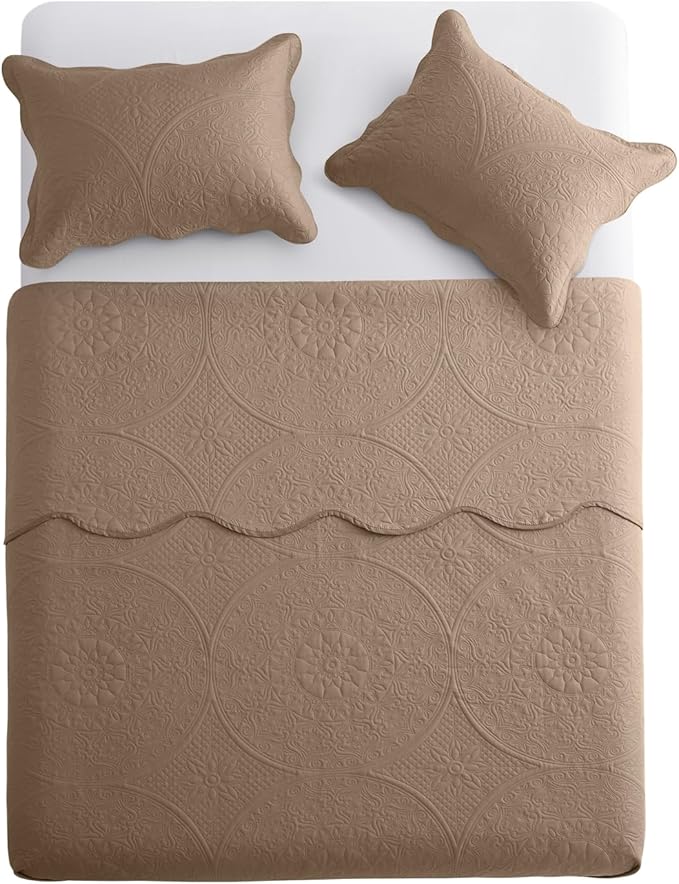 MOONLIGHT20015 8 Pack Quilt King Size Bedding (106" x 96") - Bulk Wholesale for Hotels, Guest Bedroom & Airbnbs - Lightweight Microfiber Reversible Floral Embossed Quilts Bedspreads (Beige)