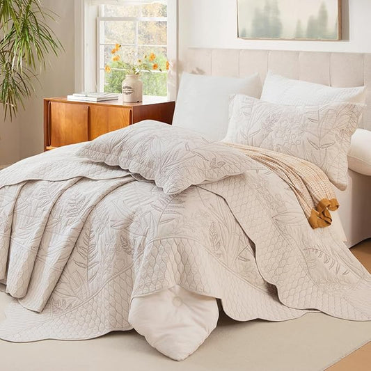 Lady Ann Oversized King Quilt Set 128x120, 3Pcs Botanical Leaves Print Bedspread Sets, Soft Lightweight Extra Large Wheat Coverlet, All-Season Bedding Comforter
