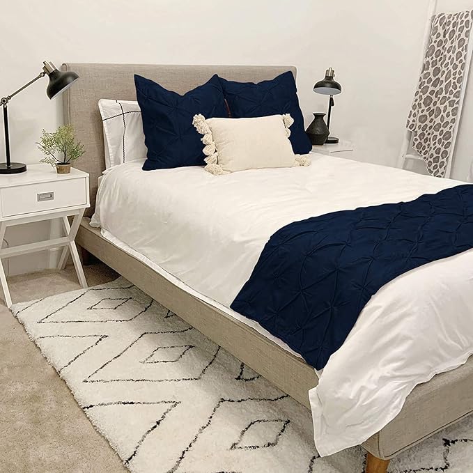 Bed Runner Set - 100% Pure Cotton 800 Thread Count - Luxury 1 Pinch Pleated Bed Runner and 4 Pillow Cover - 5 Piece Pinch Pleated Bed Runner Set Queen, Navy Blue
