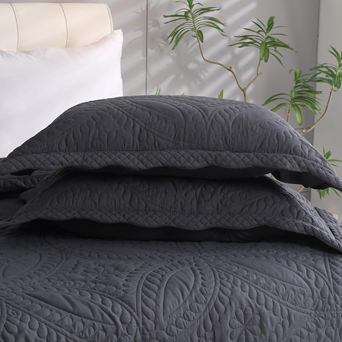 Cmfshape Oversize King Bedspread 120"x120",3 Piece California King Quilt,Lightweight Grey Quilt Set for All Season,Modern Coin Pattern Bedding Set