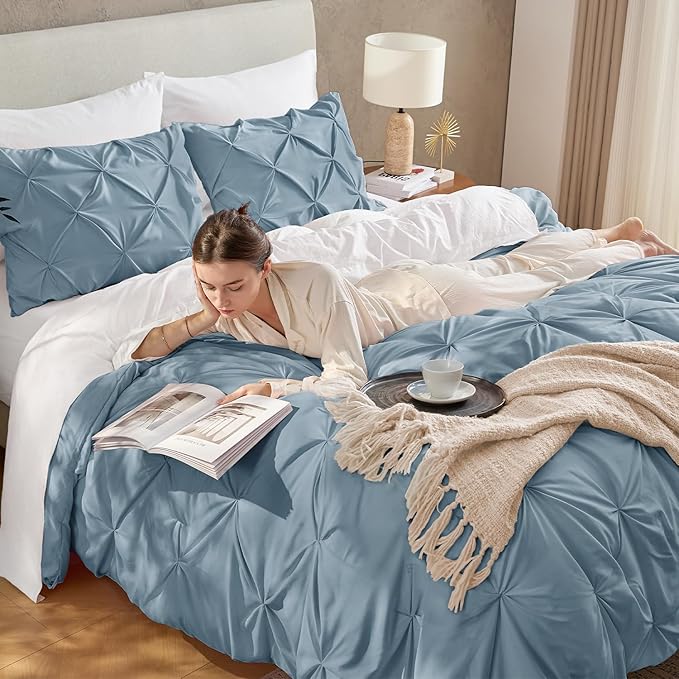 Andency Grayish Blue Pinch Pleat Comforter Full(79x90Inch), 3 Pieces(1 Pintuck Comforter and 2 Pillowcases) Solid Soft Down Alternative Microfiber Lightweight Bedding Set All Season