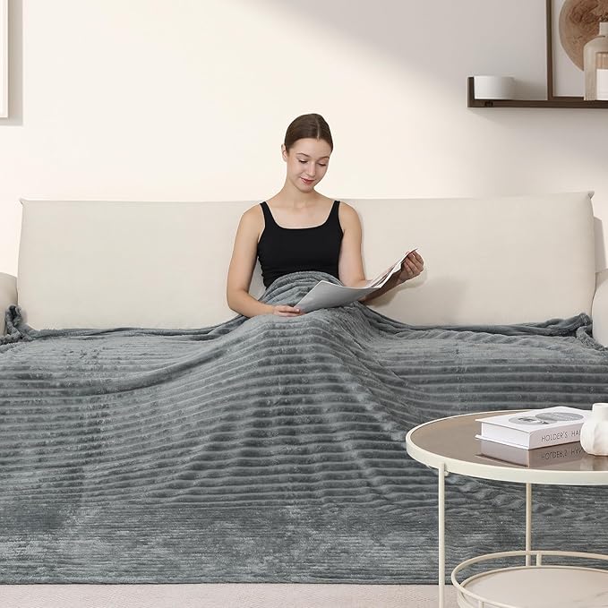Ultra Soft Fleece Throw Blanket – Lightweight Cozy Plush Microfiber for Couch, Bed & Travel – Warm All-Season Decorative Blanket 50"x60", Machine Washable