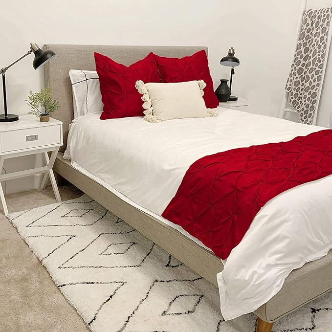 Bed Runner Set - 100% Pure Cotton 800 Thread Count - Luxury 1 Pinch Pleated Bed Runner and 4 Pillow Cover - 5 Piece Pinch Pleated Bed Runner Set Twin, Red