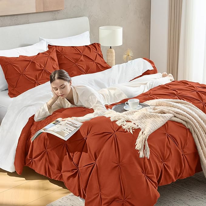 Andency Burnt Orange Pinch Pleat Comforter Twin(66x90Inch), 2 Pieces(1 Pintuck Comforter, 1 Pillowcase) Microfiber Pintuck Comforter Set Down Alternative Comforter Bedding Set