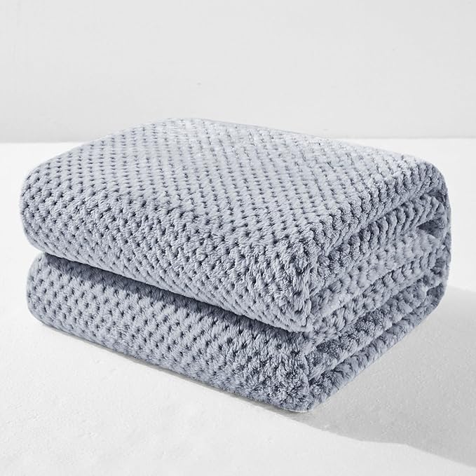 Exclusivo Mezcla Fleece Throw Blanket Extra Large, Super Soft and Warm Blankets for Couch, Sofa and Bed Waffle Textured, Cozy, Fuzzy and Lightweight (Heather Navy Blue, 50x70 Inches)