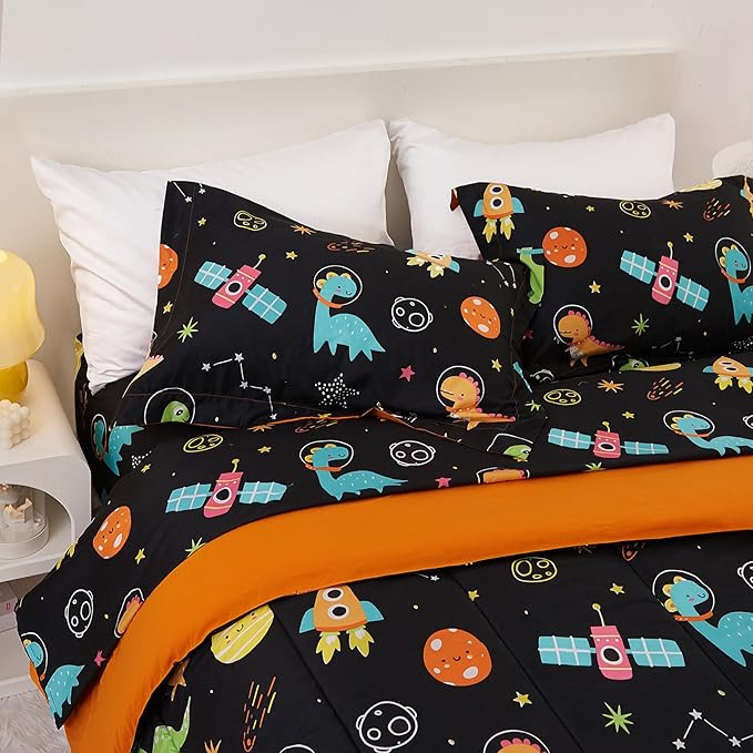 Yibeizi Space Dinosaur Kids Comforter Set for Boys Full Size, Cute Quilted Black Printed Bedding Set with Pillow Sham, Lightweight Soft Breathable Washable Bed Set 3 Piece