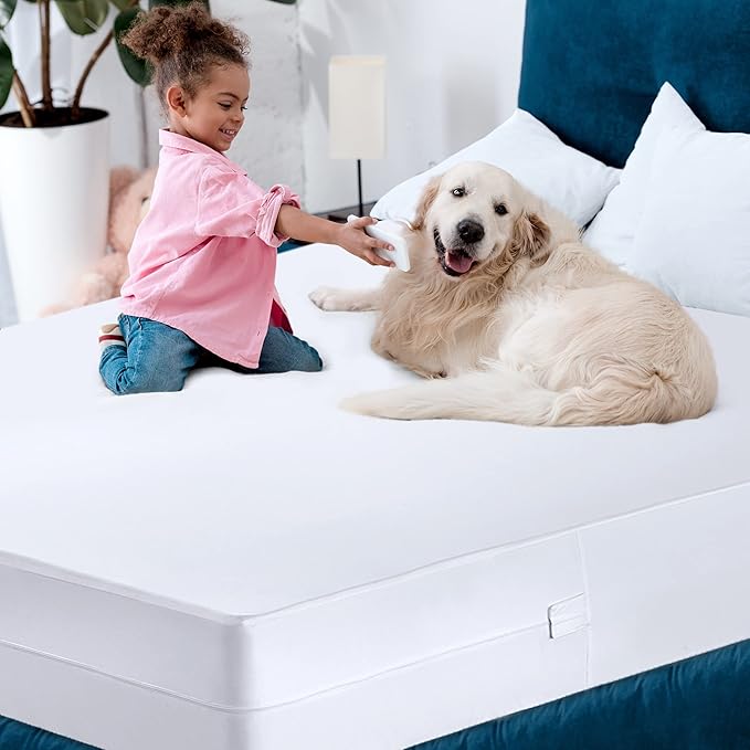 Utopia Bedding Mattress Protector Zippered Twin XL Size, 100% Waterproof Bed Bug and Dust Mite Proof Mattress Encasement, Absorbent 6 Sided Mattress Cover