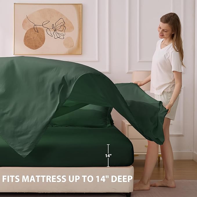 Queen Comforter Set Emerald Green - Bed in a Bag Queen Size 7 Pieces, Soft Bedding Set for All Seasons, Christmas Premium Queen Comforter Set with Comforter, Sheets, Pillowcases & Shams