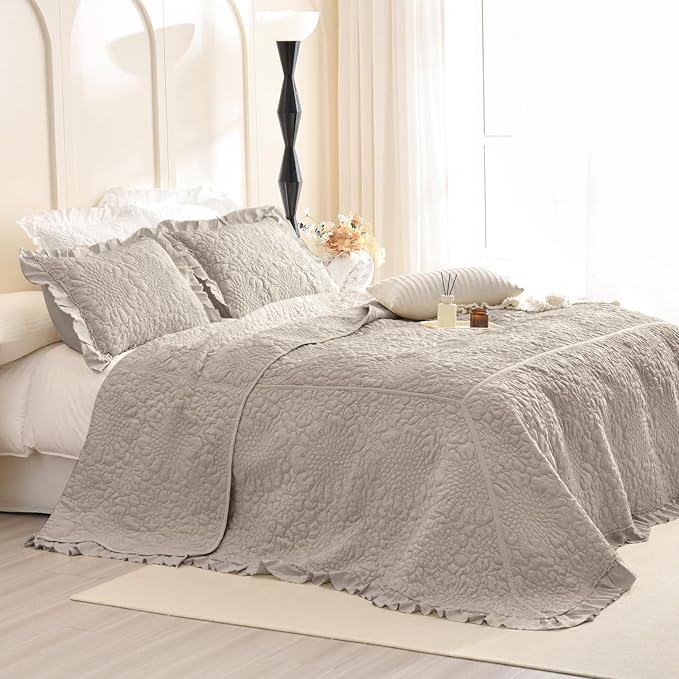 Lady Ann Oversized Bedspread Set 120x120, Extra Large Linen Feel Stone-Washed Ruffled Quilt Set Crinkled Blanket, Lightweight Shabby Quilted Bedspreads &Coverlets 3 PCS Farmhouse Rustic Bedding Sets