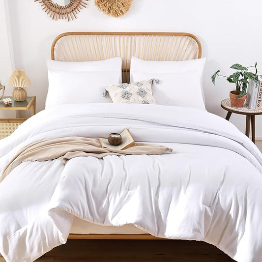 ROSGONIA Oversized King Comforter 128x120, 3pcs Super King Plus (1 White Comforter & 2 Pillowcases) Lightweight Oversized Bedding Set Blanket