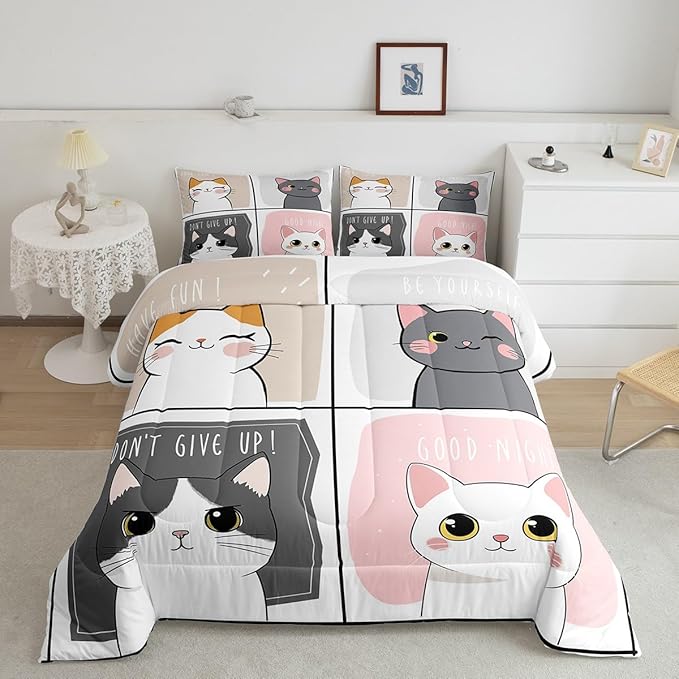 Erosebridal Kawaii Cats Comforter Set King,Pink Grey Cute Little Cat Down Comforter Adorable Kitten Animal Bedding Set for Kids Boys Girls Patchwork Cartoon Doodle Quilt Duvet Set with 2 Pillow Cases