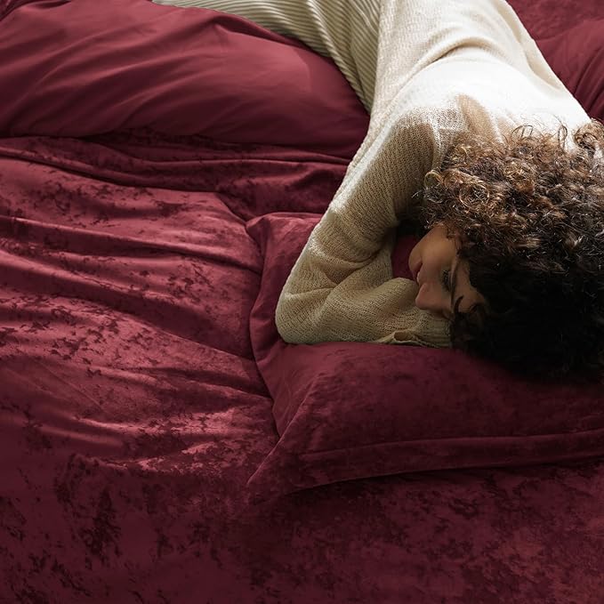 PHF Truly Velvet Duvet Cover Set Queen Size, 3pcs Ultra Soft Breathable Comforter Cover Set, Luxury Cozy Flannel Duvet Cover with Pillow Shams Bedding Collection, 90" x 90", Wine Red