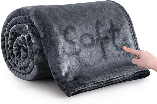MOONLIGHT20015 Fleece Blanket - Super Soft Fuzzy Dark Grey Throw Blanket for Couch and Sofa - Lightweight Luxury 400 GSM Microfiber Fluffy Bed Blankets and Throws, 50 x 60 Inches (Throw/Travel)