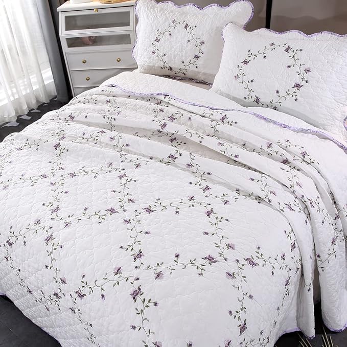 vctops 3-Piece Elegant Floral Embroidered Bedspread Coverlet Set Oversize Queen 100% Cotton Reversible Patchwork 1 Quilt and 2 Pillow Shams (Purple,Oversize Queen)