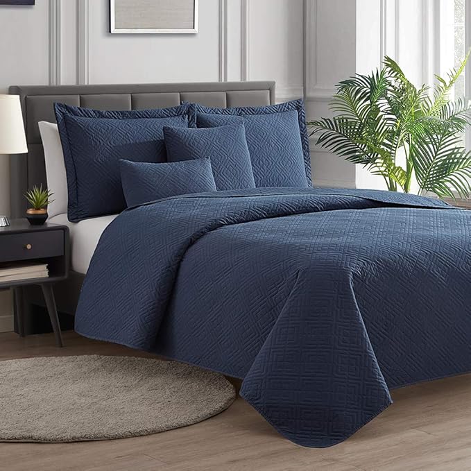 Hearth & Harbor Quilts King Size - All Season Bedspread Coverlet Set, Pinsonic Weave Lightweight Bedding Set - 7 Piece King Quilt Set with Pillow Shams, Diamond - Navy