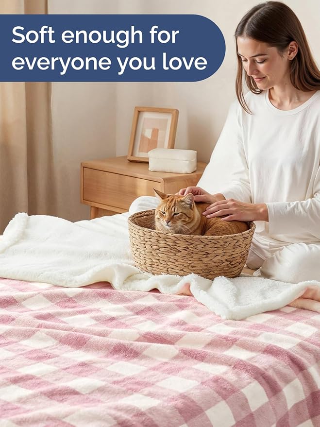 Valentines Day Throw Blanket - Pink Checkered Sherpa Fleece Blanket Throw Size - Super Soft Double Sided for Bed, Sofa, Couch - Thick, Warm & Plush - Luxurious Bedding Valentines Day Decor - 50" x 60"