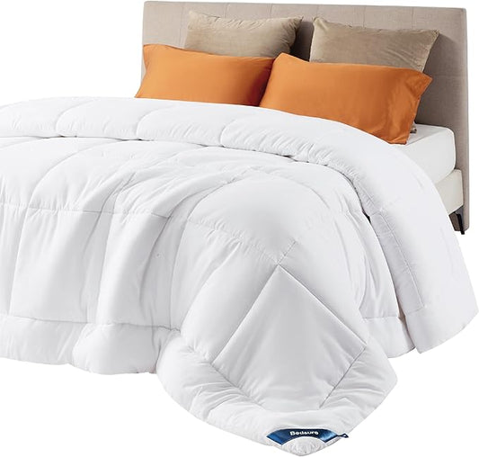 Bedsure Comforter Duvet Insert - Quilted Comforters Queen Size, All Season Duvet, GentleSoft Down Alternative Bedding, with 8 Tabs, Gifts for Women/Men, White, Queen 88 x 88 Inches