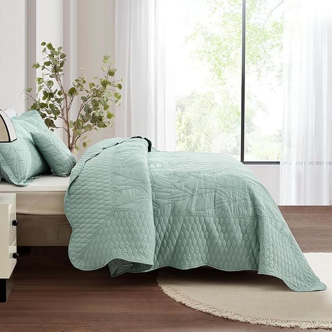 Botanical Oversized Bedspread King Size - Leaves Pattern Stitching Quilt Set - Elegant & Fresh Style Bedding Coverlets, Reversible, Lightweight, 5 Piece, Seaglass