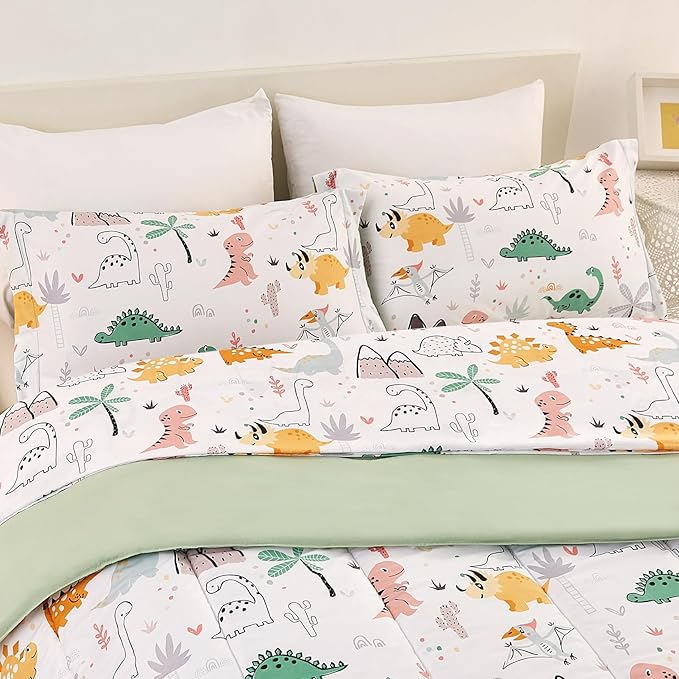 Yibeizi Dinosaur Kids Comforter Set for Boys Full Size, Cute Quilted Dino Printed Bedding Set with Pillow Sham, Lightweight Soft Breathable Machine Washable Bed Set 3 Piece