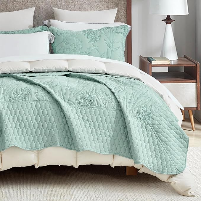 Botanical Oversized Bedspread King Size - Leaves Pattern Stitching Quilt Set - Elegant & Fresh Style Bedding Coverlets, Reversible, Lightweight, 5 Piece, Seaglass
