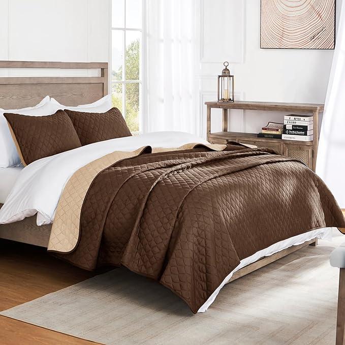Exclusivo Mezcla Reversible Twin Quilt Bedding Set with Pillow Sham, Lightweight Quilts Twin Size, Soft Bedspreads Bed Coverlets for All Seasons - (Chocolate Brown, 68"x88")