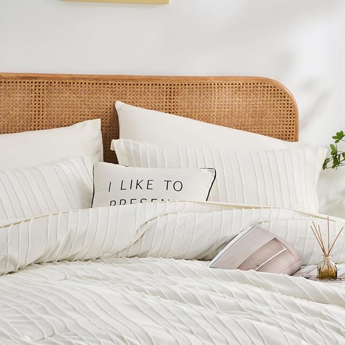 WURUIBO Comforter Set Size, White Comforter Set King Size, 7 Pieces Bed in a Bag, Ultra Soft Queen Bedding Set, Bed Set for All Seasons, Flat Sheet, Fitted Sheet, Pillowcases, Pillow Shams