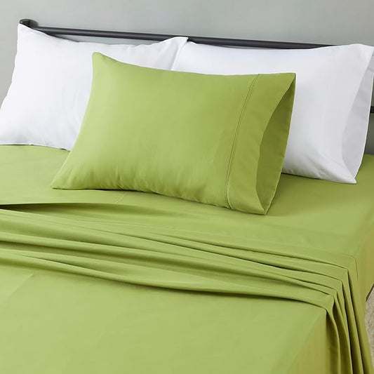 Amazon Basics Lightweight Microfiber 3-Piece Bed Sheet Set, Twin XL, Oliver Light, Solid