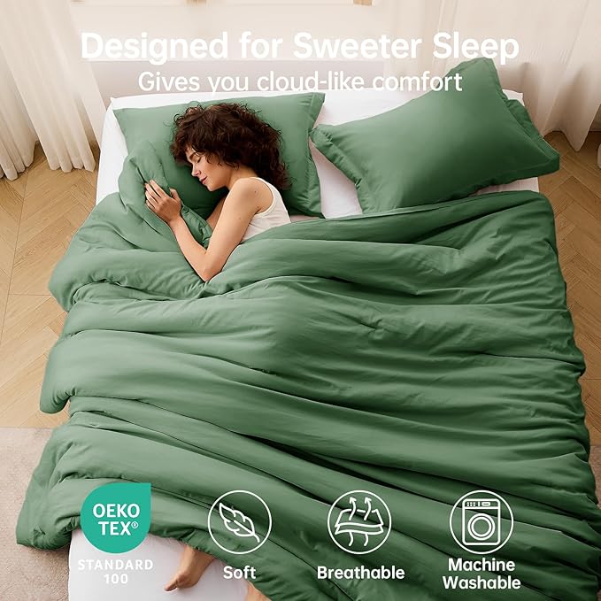 MUXHOMO King Size Comforter Set, All Season Ultra Soft Down Alternative Bedding - 3 Piece Lightweight Bed Set Includes 1 Comforter (104"x90") and 2 Pillow Shams (20"x36"), Emerald Green