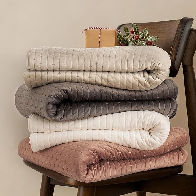 EVERGRACE Luxury Velvet Quilt Set Queen Size 3 Piece, Soft Cross-Stitch Velvet Comforter Set with Pillow Shams, Lightweight Coverlet Bedspread Bedding Set for All Seasons, Mushroom Brown