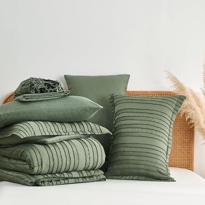 WURUIBO Comforter Set Size, Green Comforter Set Queen Size, 7 Pieces Bed in a Bag, Ultra Soft Queen Bedding Set, Bed Set for All Seasons, Flat Sheet, Fitted Sheet, Pillowcases, Pillow Shams