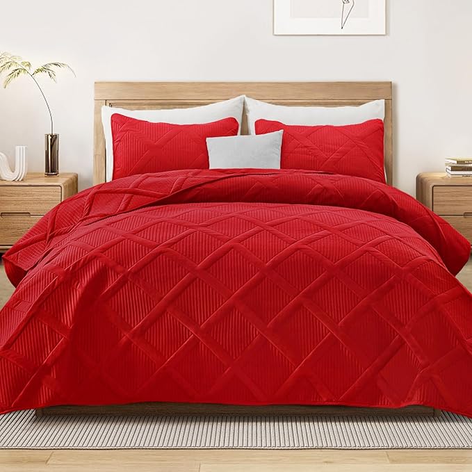 Exclusivo Mezcla King Quilt Set- Red Quilts Bedding Set with 2 Pillow Shams, Modern King Bedspread with Striped Pattern, Soft Lightweight Bedspreads Coverlets for All Seasons