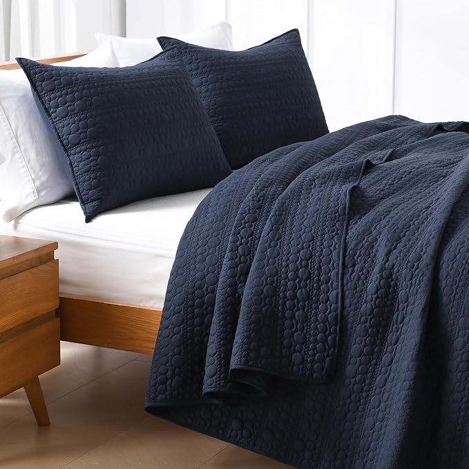 HORIMOTE HOME Navy Quilt Set Queen Size, Lightweight Soft Pre-Washed Microfiber Circle Pattern Bedspread Coverlet, 3 Pieces Quilt Bedding Set with Pillow Shams for All Season, 90x96 inches
