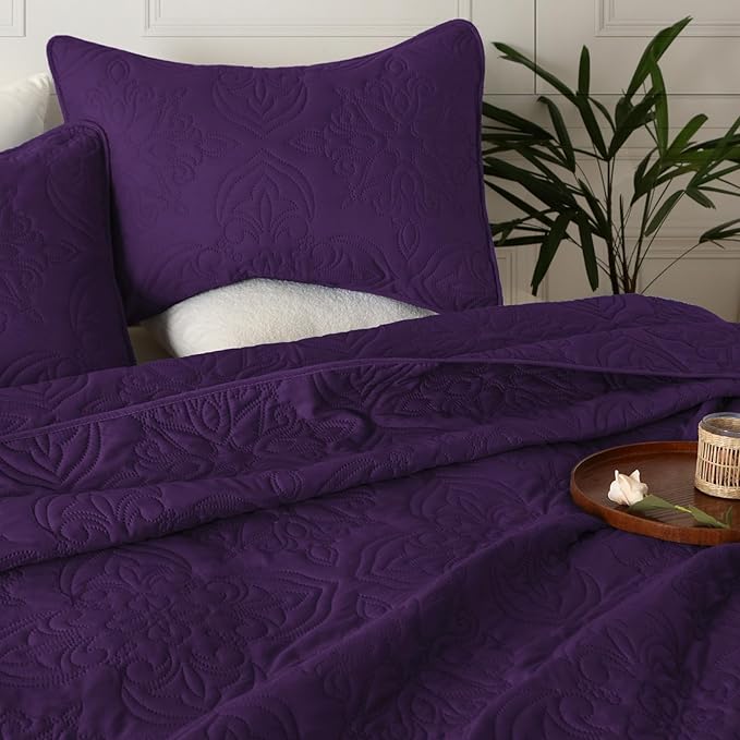 Whale Flotilla Soft King Quilt Bedding Set for All Seasons, Elegant Vintage Damask Ultrasonic Quilts Set, Lightweight Reversible Bedspread, Coverlet, Bed Cover with 2 Pillow Shams, Purple