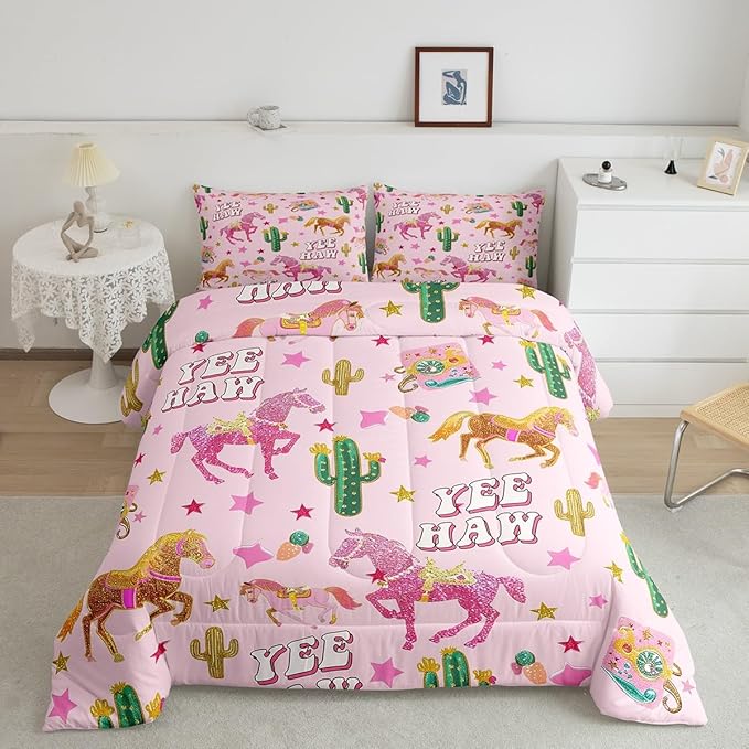 Feelyou Pink Glitter Cowgirl Decor Girls Comforter Set King Size for Women Adults Cowboy Horse Boots Print Kids Kawaii Bedding Set Girly Pink Wooden Farmhouse Quilt Set with 2 Pillowcases