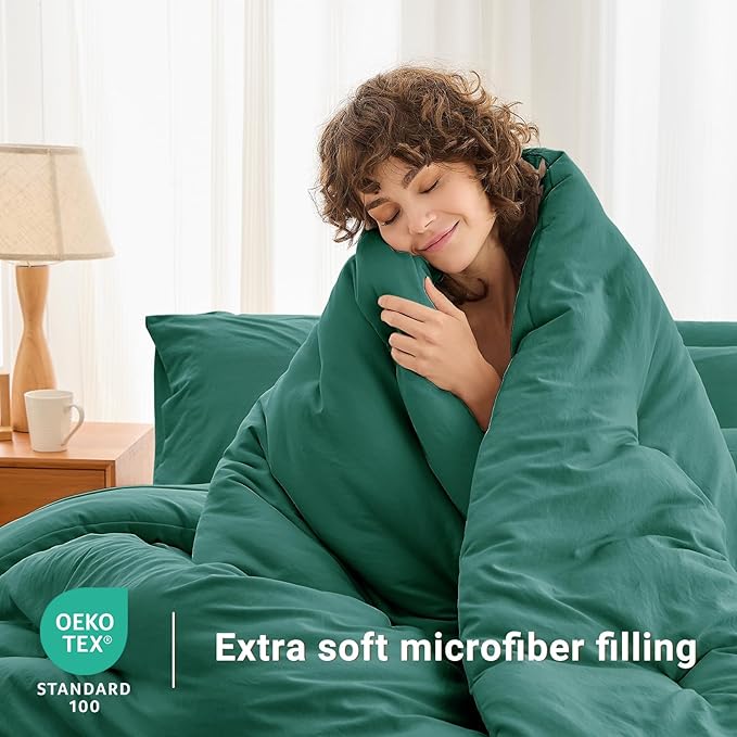 MUXHOMO 7 Pieces King Comforter Set, Soft Bed in a Bag King Size, All Season Bedding Set with Comforter, Flat Sheet, Fitted Sheet, Pillowcases & Shams, Emerald Green