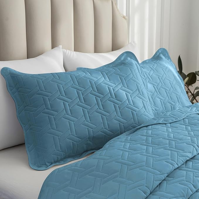 Auemtyn King Size Quilt Set 3 Pieces, Soft Lightweight Summer Bedspread, Reversible Microfiber Bed Coverlet for All Seasons, Spa Blue, Geometric Pattern (1 Quilt, 2 Pillow Shams)