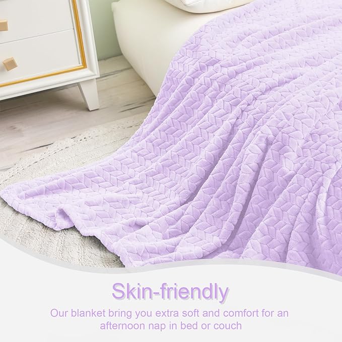 Exclusivo Mezcla Fleece Twin Size Blanket for Bed, 90x66 Inches Soft Cozy Jacquard Flannel Blankets, Lightweight Fuzzy Plush Warm for Women, Lilac Purple