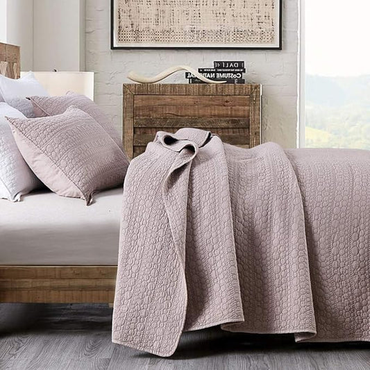 HORIMOTE HOME Quilt Set King Size Cameo Rose, Classic Geometric Spots Stitched Pattern, Stone-Washed Microfiber Chic Rustic Look, Ultra Soft Lightweight Quilted Bedspread for All Season, 3 Pieces