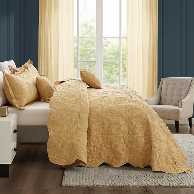 HZ & HY Oversized King Bedspread 128x120 Extra Wide, Quilted Coverlet Bedding Set, Lightweight Thin Comforter, Reversible, Luxurious, 5 Piece, 100% Microfiber, Honey Gold