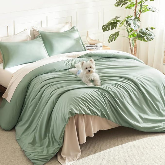 Litanika Oversized King Comforter Set 128x120, 3 Pieces Alaskan King Super King Plus Sage Green Lightweight Solid Bedding Set, All Season Fluffy Bed Set Quilt Blanket