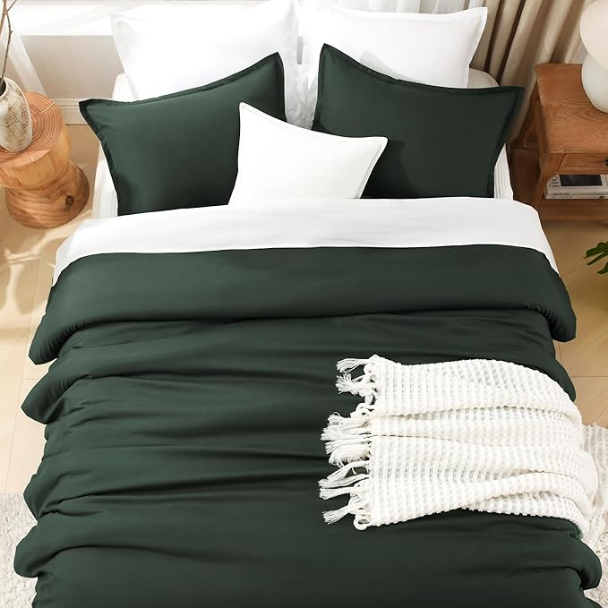 Litanika Forest Green Oversized King Comforter Set Super King Plus Size, 3 Pieces Lightweight Solid Bedding Comforter Set, All Season Fluffy Bed Set (128x120In Comforter & 2 Pillowcases)