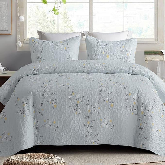 Exclusivo Mezcla Reversible Boho Quilts Queen Size, Light Blue Bedspreads Lightweight Coverlet All Season Flowers Quilt Bedding Set with Printed Floral Pattern (1 Quilt, 2 Pillow Shams)